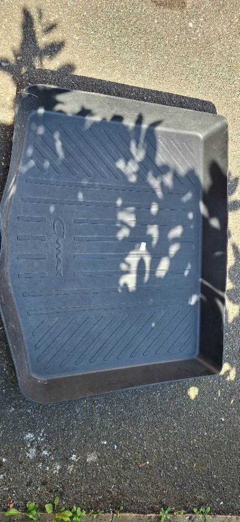 Boot tidy & dog guard