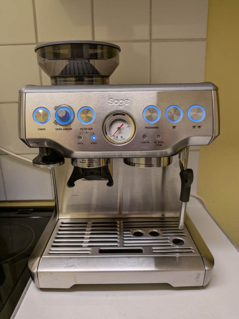 Sage Barista Express - with LOTS of Accessories