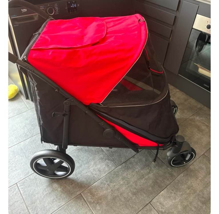 Red Pawhut red dog Stroller as new £60