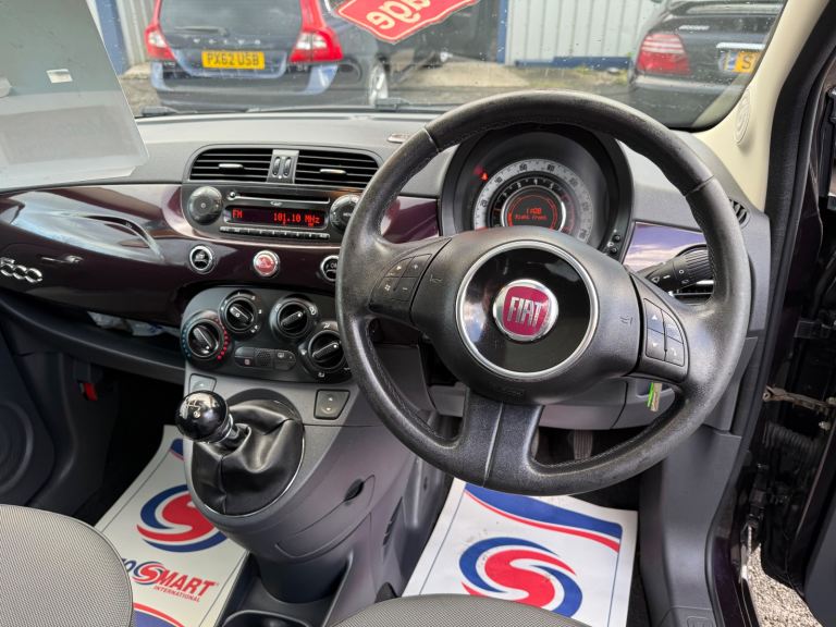 2012(62) Fiat  500 lounge 1.2 petrol manual mot 1 year road tax 1 year 35,000 Miles yes 35000