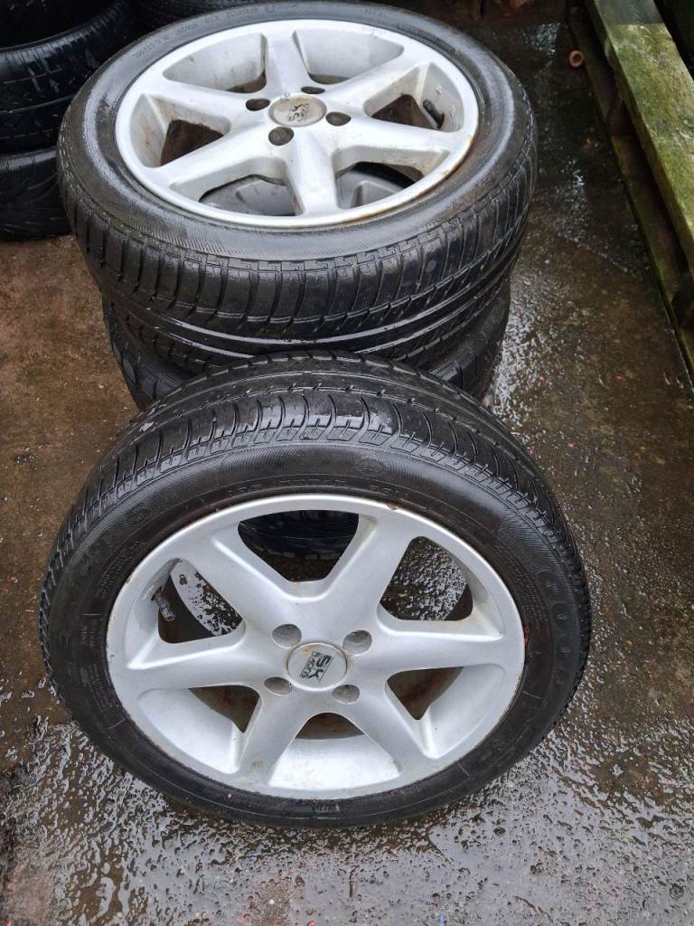 4 x Modern Classic Alloy Wheels BK Racing