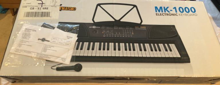 Gear4music MK-1000 Electronic Keyboard + New Never Been Used