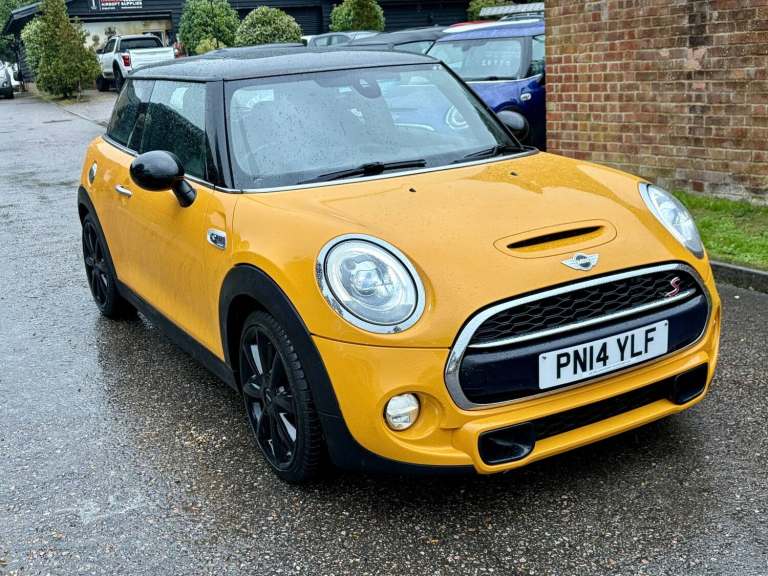 2014 MINI Hatch 2.0 Cooper S 3-Door Hatch Hatchback Petrol Manual