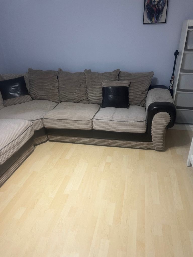 Free sofa collection from Muswell Hill