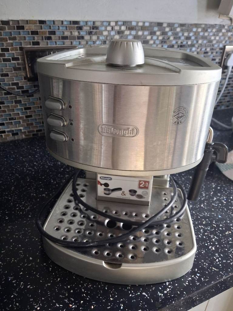 Delonghi EC330S Espresso Coffee Machine - Silver