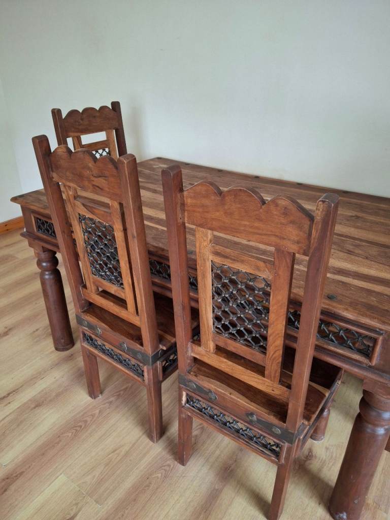 Solid Rustic Table & Matching 6 Chairs 