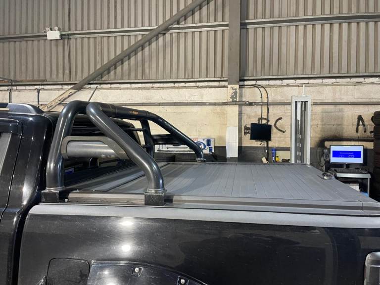 Ford ranger wildtrak roller shutter and bars