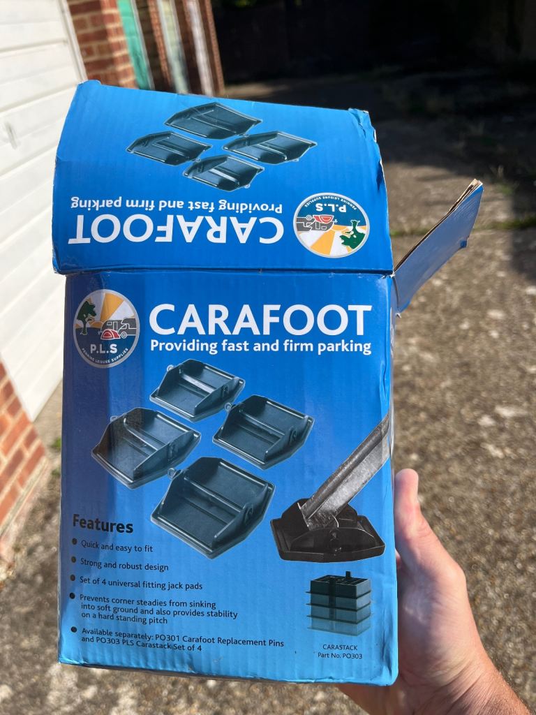 Caravan feet