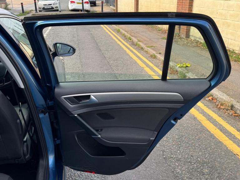 2017 Volkswagen Golf 1.4 TSI BlueMotion Tech Match Edition DSG Euro 6 (s/s) 5dr HATCHBACK Petrol ...