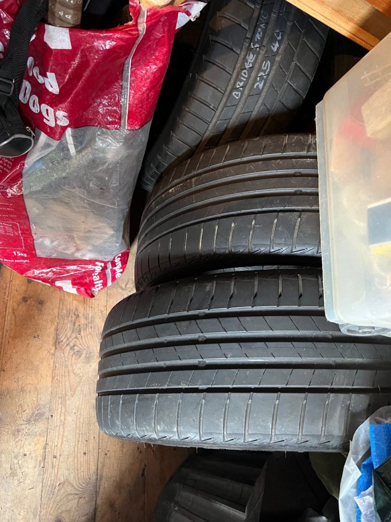 Full set Bridgestone tyres 225. 40 19