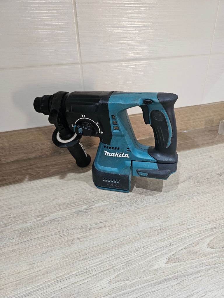 Makita DHR242 Rotary Hammer Drill – Good Condition