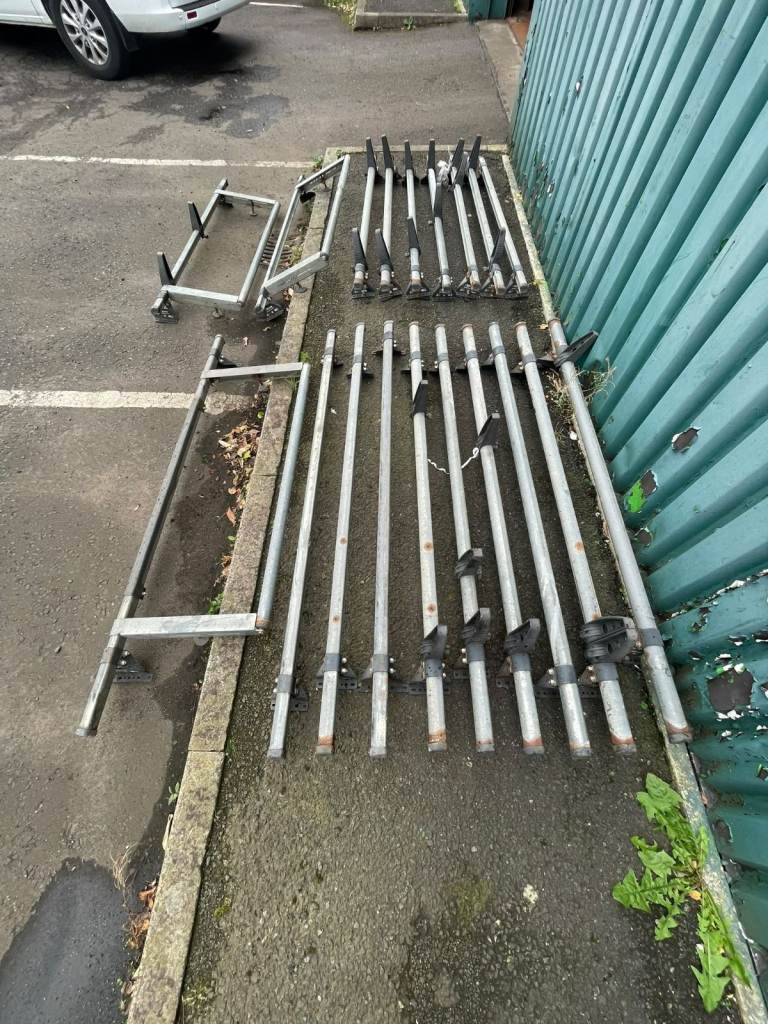 van roof bars and rollers