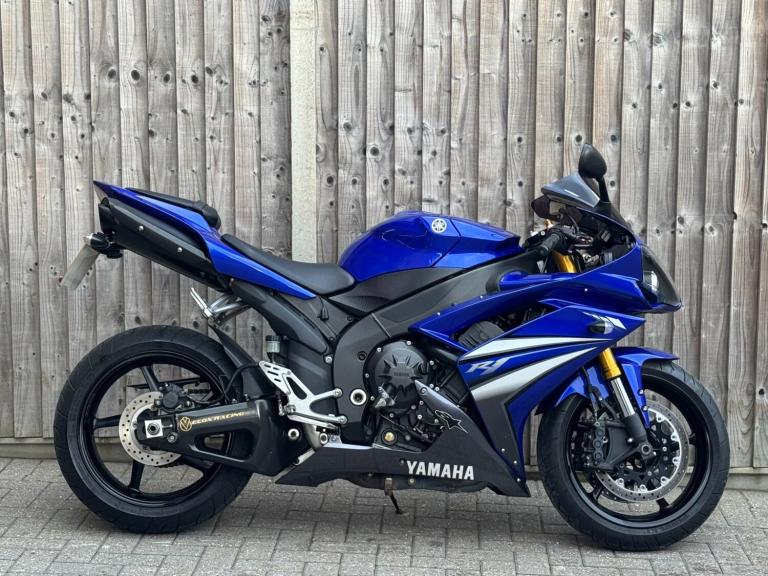 YAMAHA YZF R1 4C8 2007 (07) SUPER SPORT + 11,500 MILES 