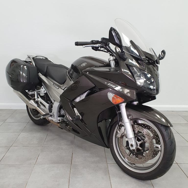 Yamaha FJR1300 AS YCCS Electronic Paddle Shift, 24,801 Miles, Met' Titanium Grey