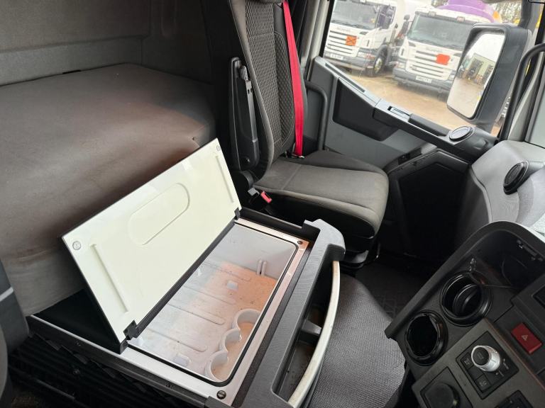 2019 RENAULT T520 6X2 TRACTOR UNIT 