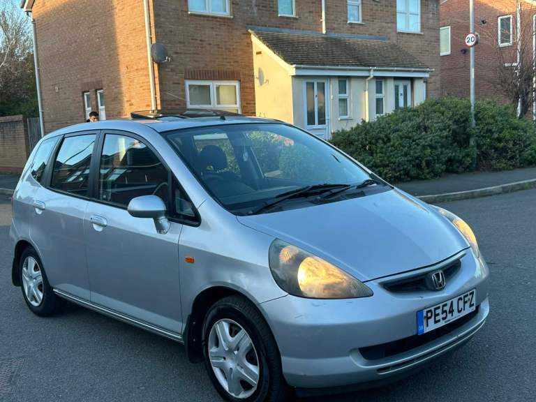 Honda, JAZZ, Hatchback, 2004, Semi-Auto, 1339 (cc), 5 doors