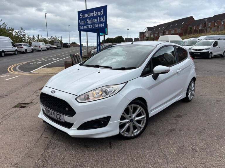 2014 Ford Fiesta 1.0 EcoBoost 125 Zetec S 3dr HATCHBACK PETROL Manual