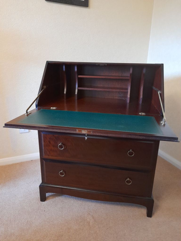 Bureau/computer desk for sale