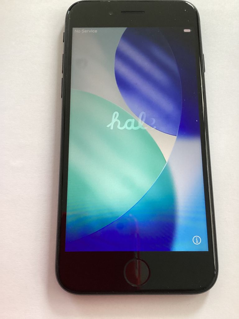 I phone 2nd gen SE 128gb unlocked as new condition,no scratches or dings etc £100