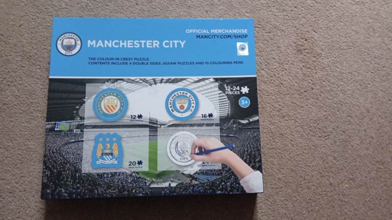 Manchester City FC Colour in Crest Puzzle 12-24 Pieces