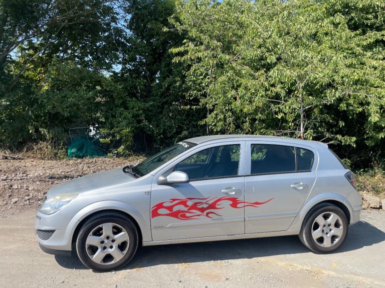 VAUXHALL ASTRA 1.4 ENERGY 07 REG SILVER 5 DOOR 12 MONTHS MOT LOW INSURANCE 45+MPG