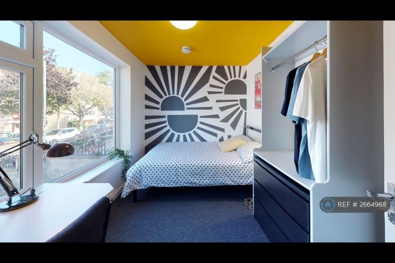 6 bedroom house in Wedgwood Road, Bath, BA2 (6 bed) (#2664988)