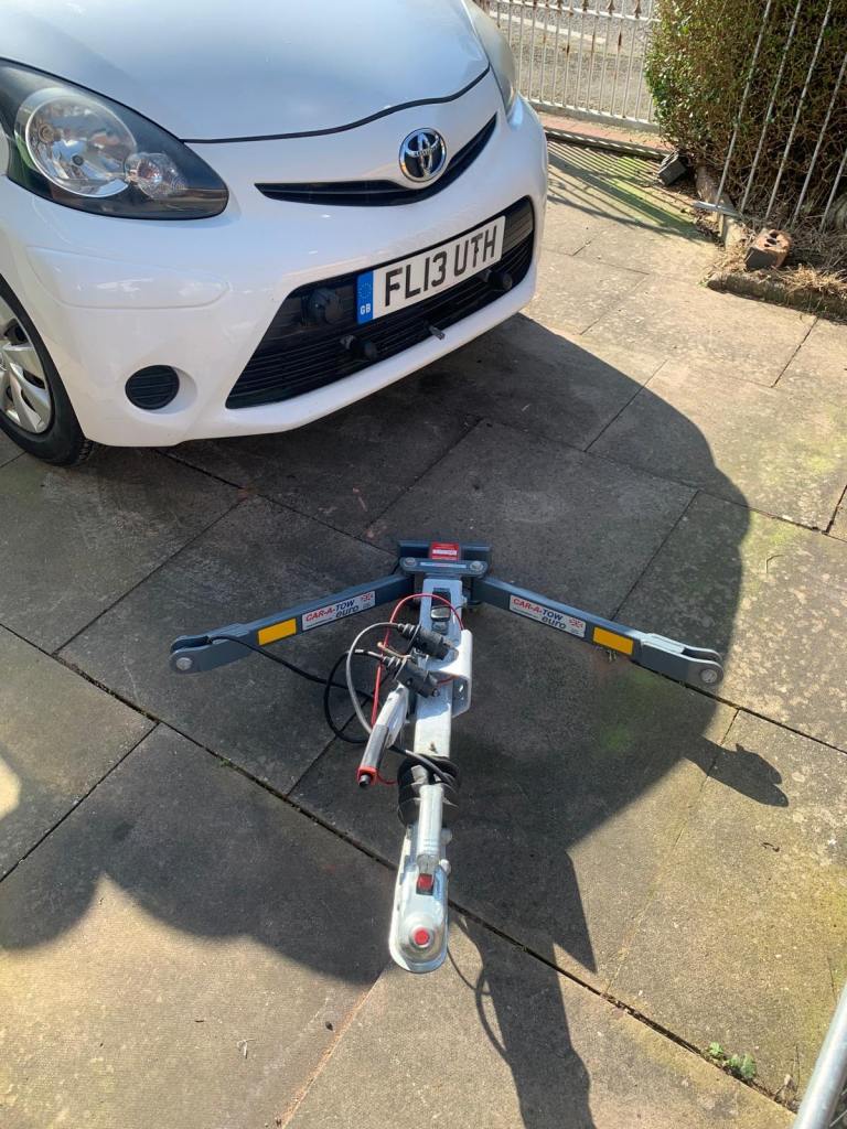 Toyota, AYGO, Hatchback, 2013, Manual, 998 (cc), 3 doors