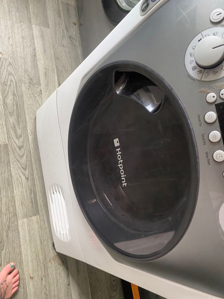 Hotpoint 9kg condenser tumble dryer 
