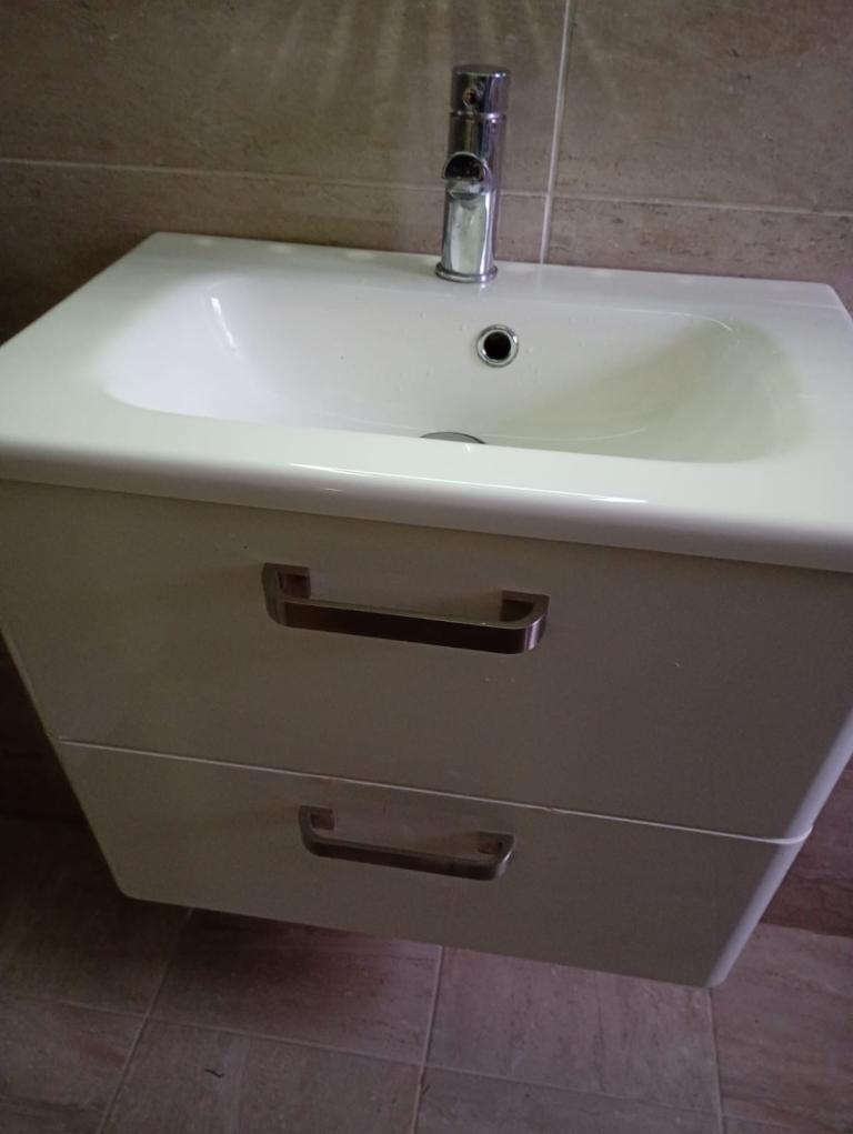 600 floating vanity sink with 2 drawers