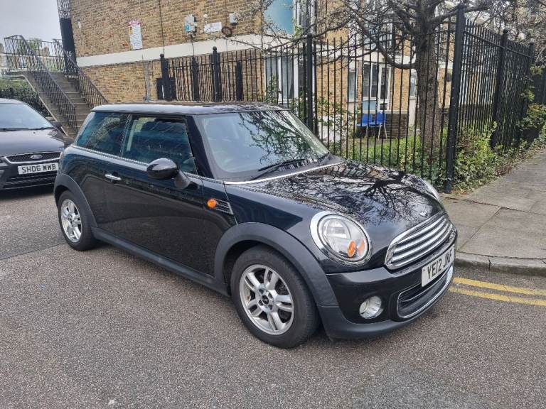 Mini One 1.6 petrol (lady owner)