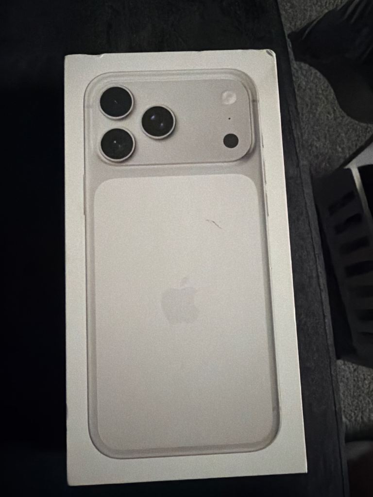 I phone 17 pro max 256gb silver 