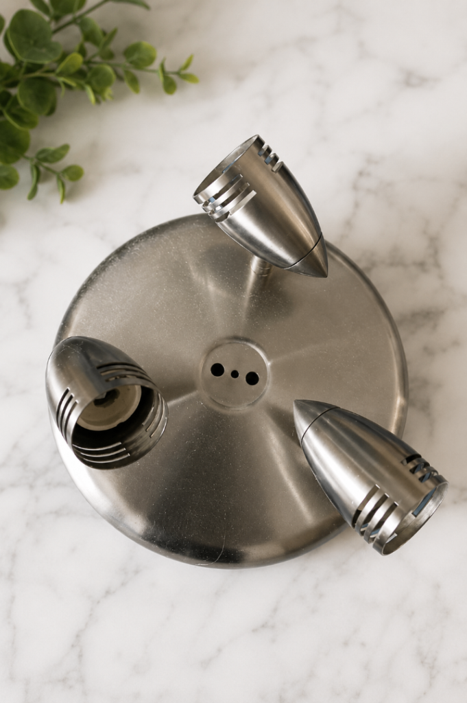 Metal 3-Spot Ceiling Light Fitting – Good Condition