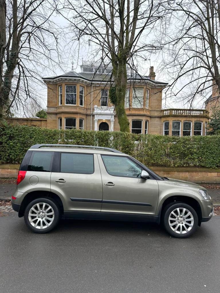 Skoda, YETI OUTDOOR, Hatchback, 2015, Manual, 1968 (cc), 5 doors
