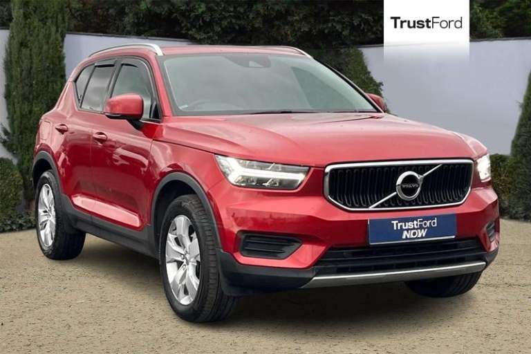 2018 Volvo XC40 2.0 D3 Momentum 5dr ESTATE DIESEL Manual