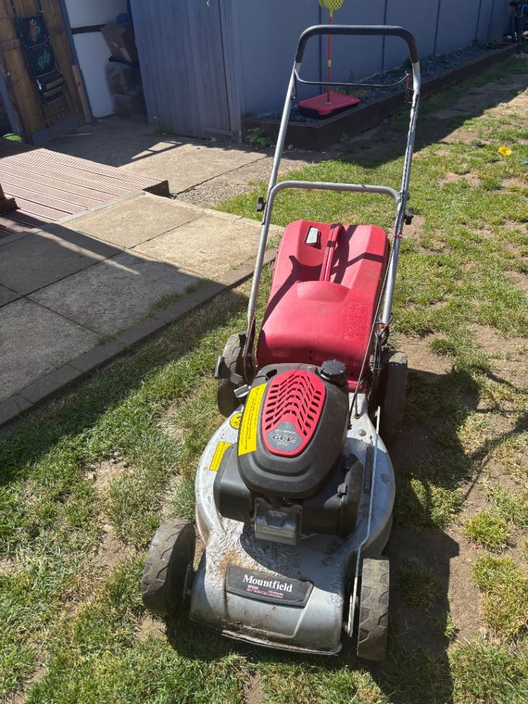 Spares repairs petrol lawn mover rrp 500 must look gardening not electric, honda engine