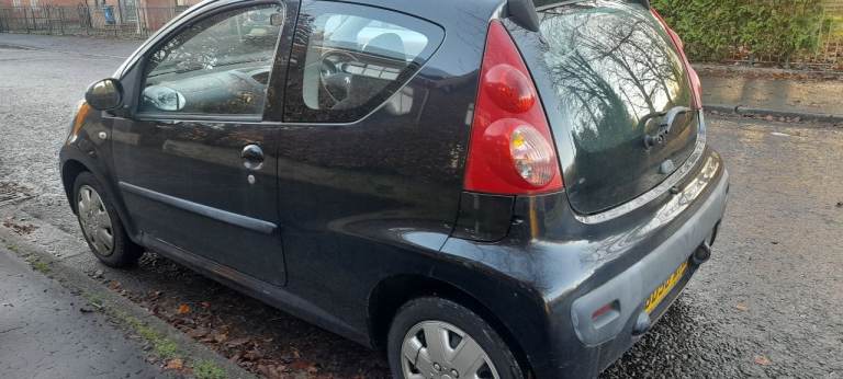 Peugeot 107 . Cheap road tax 