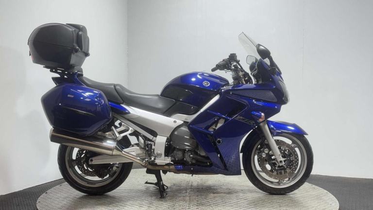 Yamaha FJR1300 2005 49K FULL LUGGAGE NEW MOT NEW TYRES SERVICED
