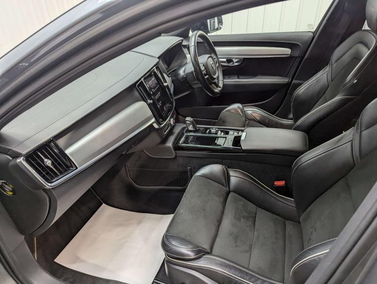 2019 Volvo V90 2.0 V90 R-Design+ T8 PHEV AWD Auto 4WD 5dr Estate Hybrid Automatic