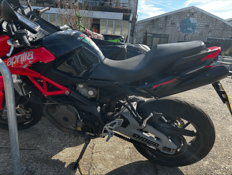 Motorbike Aprilia, SL, 2011, 750 (cc)