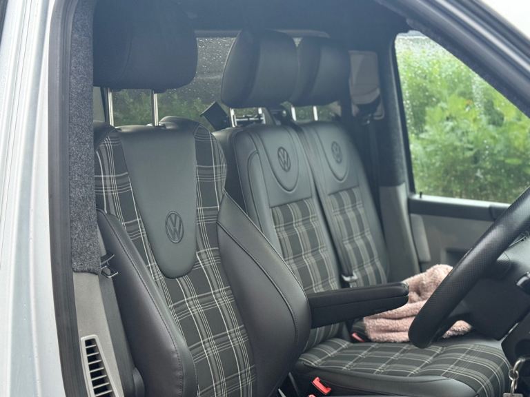 Volkswagen, TRANSPORTER SHUTTLE, Minibus, 2005, Manual, 2460 (cc)