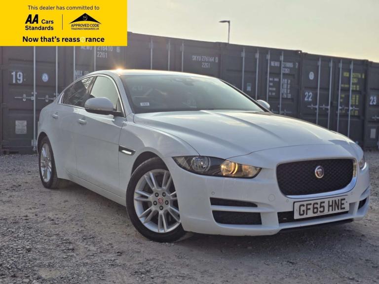 2015 Jaguar XE 2.0 GTDi Prestige Saloon 4dr Petrol Auto Euro 6 (s/s) (200 ps) Saloon Petrol Autom...