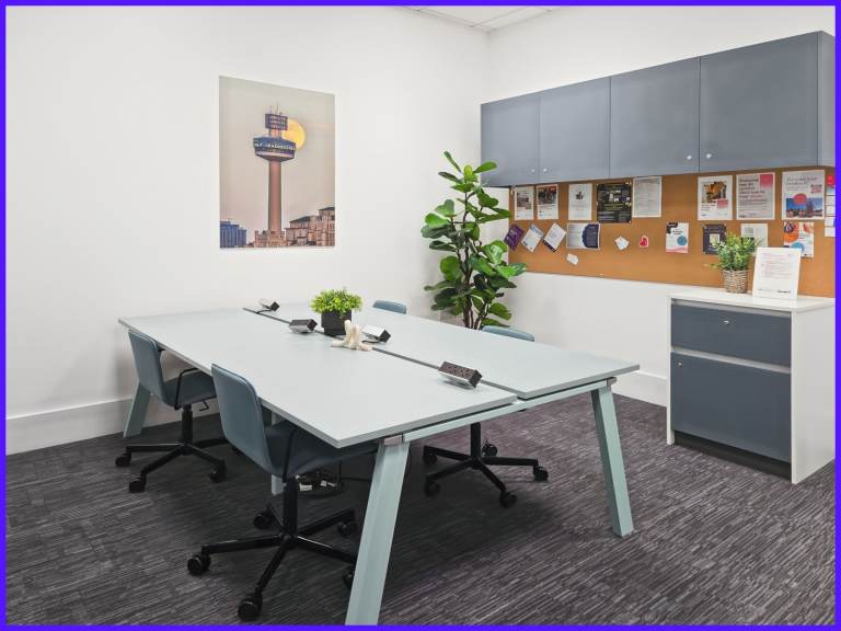 Liverpool - L7 9NJ, All-inclusive access to coworking space in Regus Innovation Park