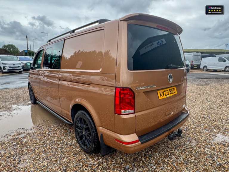 2023 Volkswagen Transporter Crew Cab LWB L2H1 T32 Tdi Kombi Highline Air Con Cam EURO 6 NO VAT Cr...
