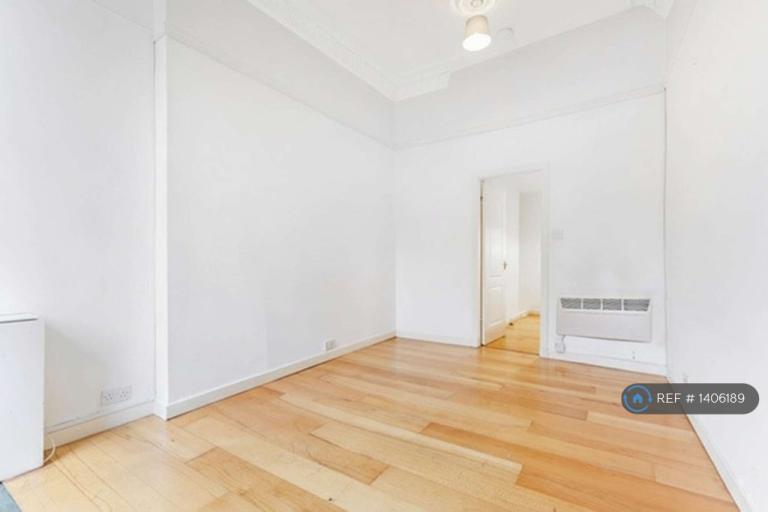 1 bedroom flat in Slateford Road, Edinburgh, EH11 (1 bed) (#1406189)