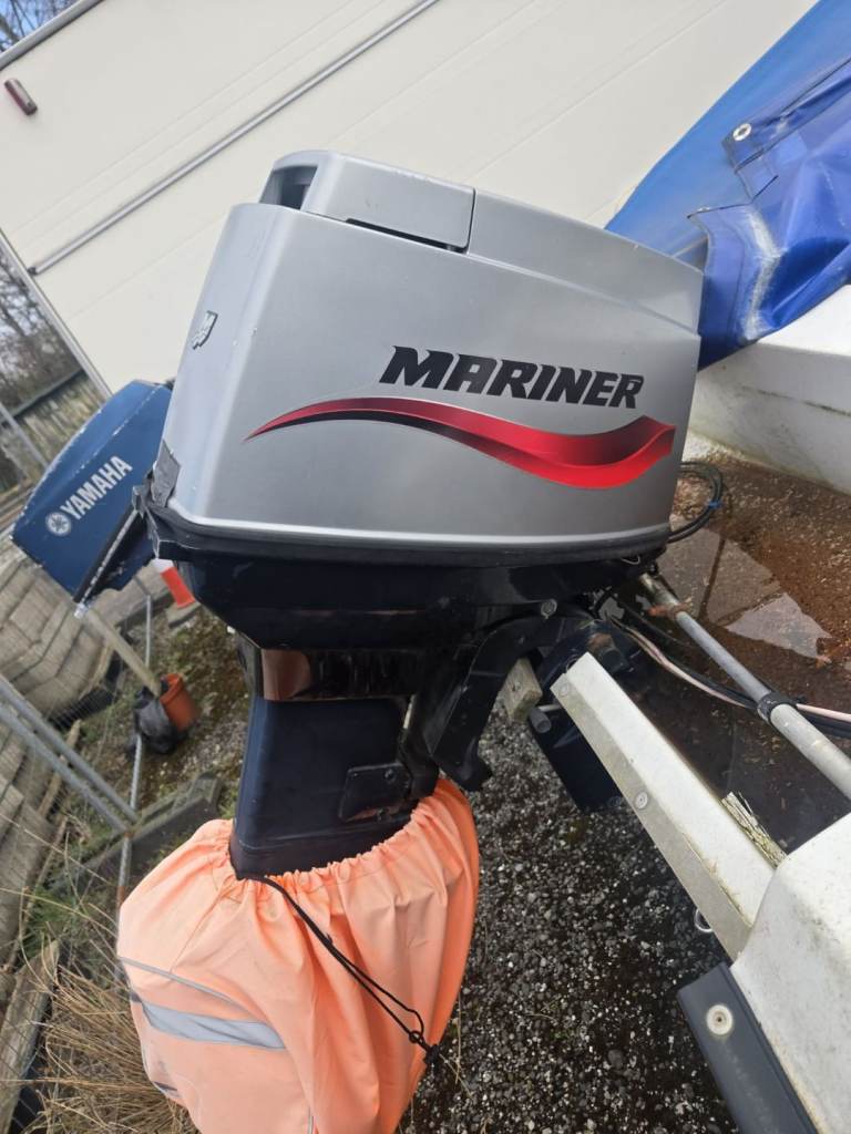 Mariner 40hp Outboard Engine - Reliable 2-Stroke