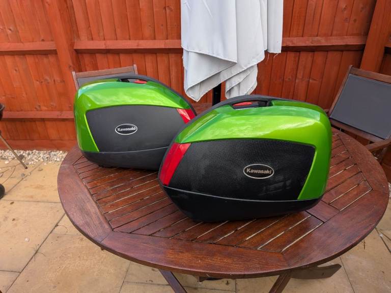 Kawasaki z1000sx 2011-14 genuine panniers/side boxes + rack