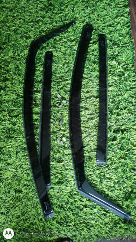 Wind deflector touran 2018