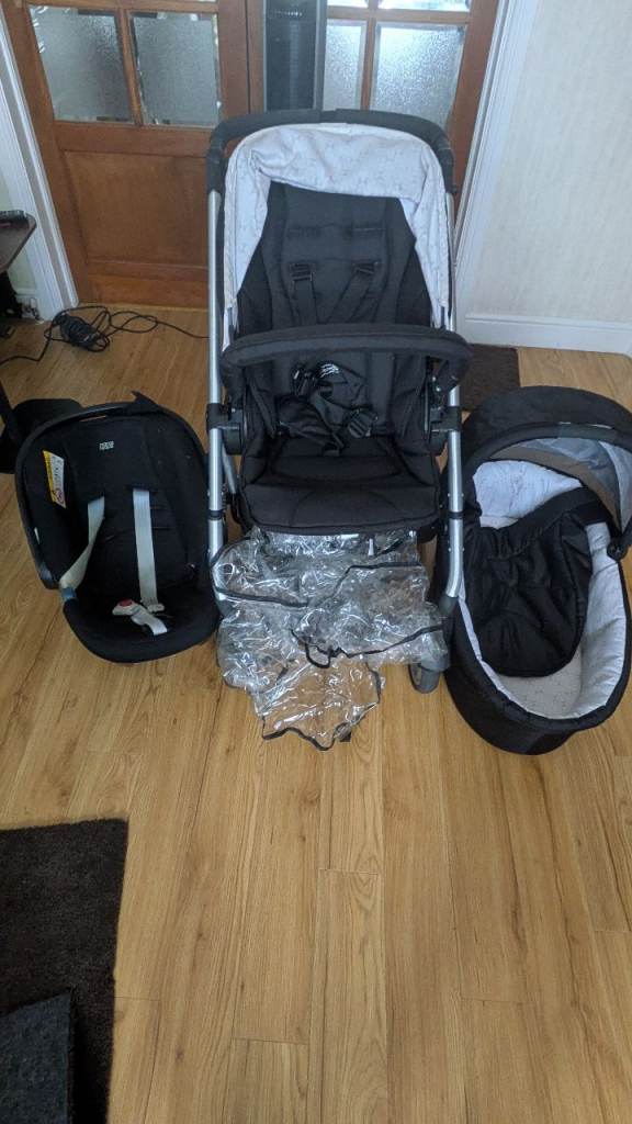 Black Pushchair Travel System with Car Seat and Carrycot