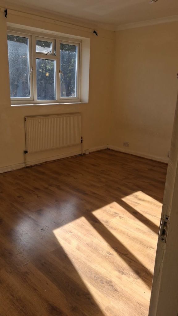 Central town 2 bed 
