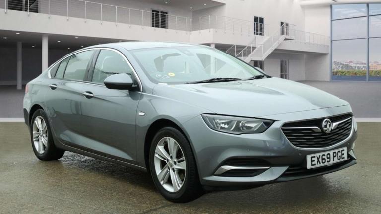 2019 Vauxhall Insignia 1.5T Tech Line Nav 5dr HATCHBACK PETROL Manual